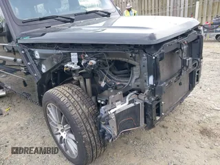 2019 Mercedes-Benz G 63 AMG with VIN WDCYC7HJ2KX309764, listed as a IAAI auction lot 41937326 with 38,179 mi miles and . Bid and sale history available at DreamBid. Image 18.