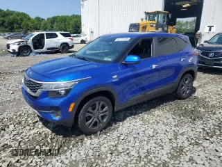 2021 Kia Seltos LX with VIN KNDEPCAA3M7137487, listed as a Copart auction lot 61711105 with 81,635 mi miles and Salvage title. Bid and sale history available at DreamBid. Image 1.