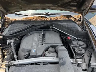 2013 BMW X5 xDrive35i z VIN 5UXZV4C53D0B00978, wystawiony jako Copart lot #56523455 z przebiegiem 170 241 mil mil oraz Czysty tytuł • Clean title. Historia ofert i sprzedaży dostępna na DreamBid. Obrazek 7.