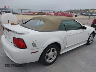 2001 Ford Mustang Deluxe с VIN 1FAFP44471F226003, выставлен на аукционе IAAI как лот 42079409 с пробегом 145 021 миль миль и . История ставок и продаж доступна на DreamBid. Изображение 13.