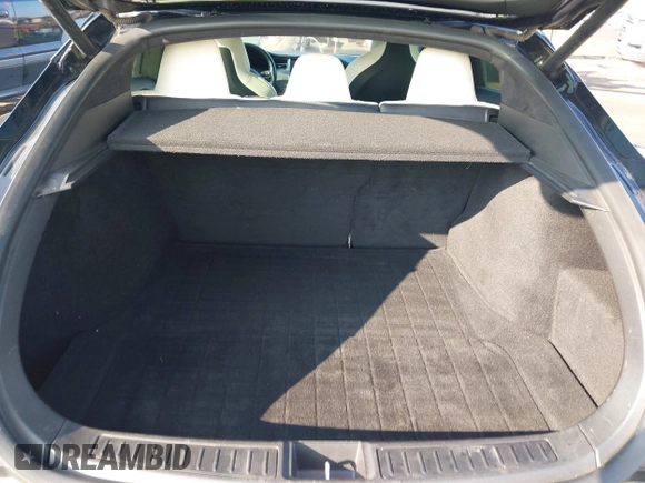 2018 Tesla Model S 75D with VIN 5YJSA1E45JF269282, listed as a IAAI auction lot 42404695 with 251,795 mi miles and . Bid and sale history available at DreamBid. Image 10.