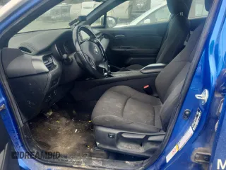 2018 Toyota C-HR XLE with VIN NMTKHMBX1JR063883, listed as a Copart auction lot 52885395 with 185,922 mi miles and Salvage Title. Bid and sale history available at DreamBid. Image 7.