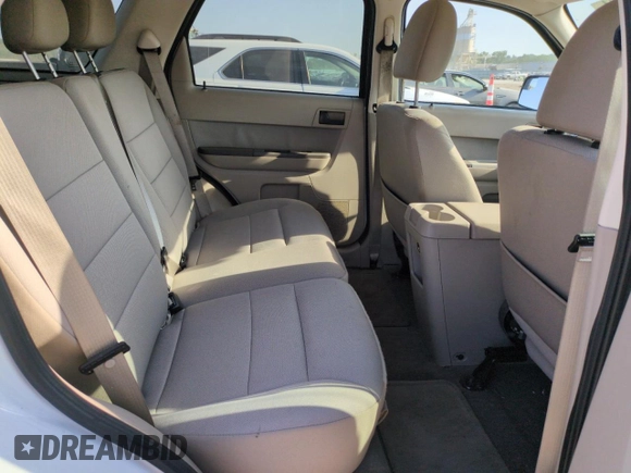 2011 Ford Escape Hybrid z VIN 1FMCU5K36BKB48839, wystawiony jako Copart lot #69024034 z przebiegiem 110 100 mil mil oraz Czysty tytuł • Clean title. Historia ofert i sprzedaży dostępna na DreamBid. Obrazek 11.