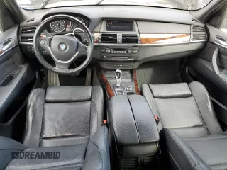 2011 BMW X5 35i z VIN 5UXZV4C59BL741822, wystawiony jako Copart lot #47702585 z przebiegiem 199 314 mil mil oraz Czysty tytuł • Clean title. Historia ofert i sprzedaży dostępna na DreamBid. Obrazek 8.