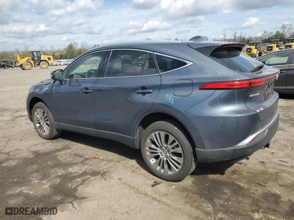 2021 Toyota Venza LE with VIN JTEAAAAH8MJ066190, listed as a Copart auction lot 54007625 with 14,867 mi miles and Salvage Title. Bid and sale history available at carsss.com. Image 2.