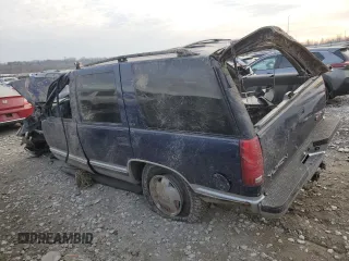 1996 GMC Yukon with VIN 1GKEK13R2TJ718801, listed as a Copart auction lot 84489744 with 0 mi miles and Salvage Title. Bid and sale history available at carsss.com. Image 2.