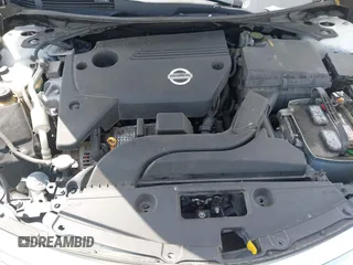 2014 Nissan Altima 2.5 S with VIN 1N4AL3AP5EC170567, listed as a IAAI auction lot 42011327 with 211,747 mi miles. Bid and sale history available at carsss.com. Image 10.