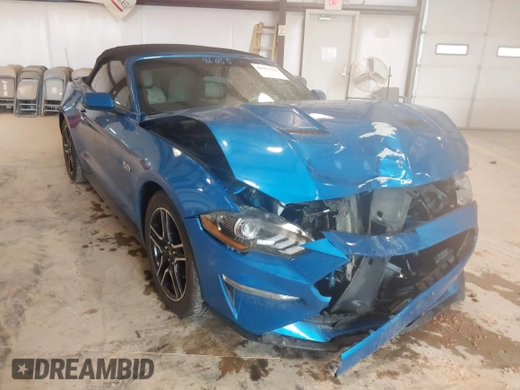 2020 Ford Mustang GT Premium z VIN 1FATP8FF4L5113062, wystawiony jako IAAI lot #41971710 z przebiegiem 111 864 mil mil oraz . Historia ofert i sprzedaży dostępna na DreamBid. Obrazek 1.