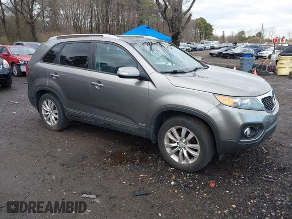 2011 Kia Sorento LX with VIN 5XYKTDA26BG078965, listed as a IAAI auction lot 41939149 with 278,909 mi miles. Bid and sale history available at carsss.com. Image 1.