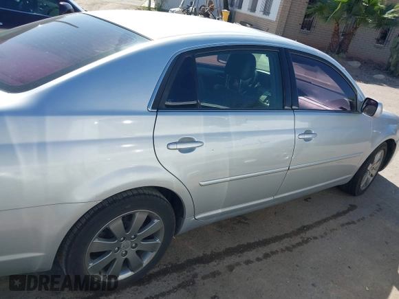 2006 Toyota Avalon XL with VIN 4T1BK36B66U148406, listed as a IAAI auction lot 41992051 with 247,109 mi miles and . Bid and sale history available at carsss.com. Image 12.