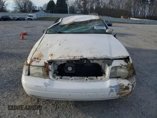 2001 Ford Crown Victoria Police Police Interceptor with VIN 2FAFP71W91X128988, listed as a Copart auction lot 46935425 with 238,181 mi miles and Salvage Title. Bid and sale history available at carsss.com. Image 5.