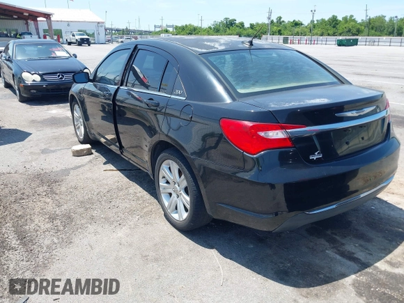 2012 Chrysler 200 Touring with VIN 1C3CCBBB8CN106867, listed as a IAAI auction lot 42233186 with 136,276 mi miles and . Bid and sale history available at DreamBid. Image 3.