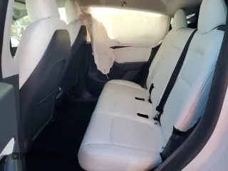 2021 Tesla Model Y Standard Range z VIN 5YJYGDED4MF107030, wystawiony jako Copart lot #66382913 z przebiegiem 39 024 mil mil oraz Szkoda całkowita • Salvage title. Historia ofert i sprzedaży dostępna na DreamBid. Obrazek 10.