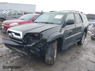 2007 Toyota 4Runner SR5 with VIN JTEBU14R770118077, listed as a IAAI auction lot 41715177 with 184,074 mi miles. Bid and sale history available at carsss.com. Image 2.