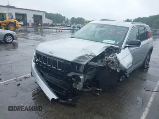 2024 Jeep Grand Cherokee с VIN 1C4RJYB69RC117334, выставлен на аукционе IAAI как лот 42443860 с пробегом 31 535 миль миль и . История ставок и продаж доступна на DreamBid. Изображение 2.