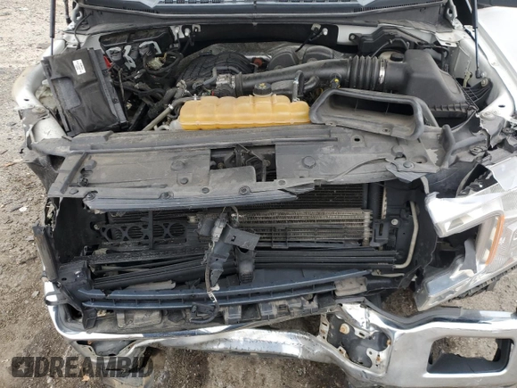 2018 Ford F-150 XL with VIN 1FTMF1EB6JKD15262, listed as a Copart auction lot 85259534 with 196,625 mi miles and Salvage Title. Bid and sale history available at carsss.com. Image 12.