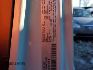 2024 Jeep Wrangler Sahara z VIN 1C4RJXP68RW128360, wystawiony jako Copart lot #84001304 z przebiegiem 17 036 mil mil oraz Szkoda całkowita • Salvage title. Historia ofert i sprzedaży dostępna na DreamBid. Obrazek 12.