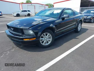 2005 Ford Mustang Deluxe with VIN 1ZVFT80NX55128751, listed as a IAAI auction lot 42739520 with 180,913 mi miles and . Bid and sale history available at DreamBid. Image 2.