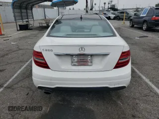 2013 Mercedes-Benz C 250 с VIN WDDGJ4HB3DG051259, выставлен на аукционе Copart как лот 64798525 с пробегом 80 760 миль миль и Чистый • Clean title. История ставок и продаж доступна на DreamBid. Изображение 6.