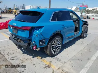 2019 Audi e-tron Prestige with VIN WA1VABGE1KB020498, listed as a IAAI auction lot 42663242 with 46,258 mi miles and . Bid and sale history available at DreamBid. Image 4.