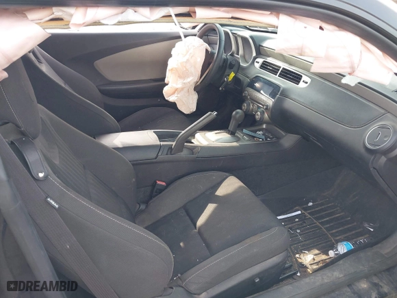 2014 Chevrolet Camaro LS with VIN 2G1FA1E36E9137949, listed as a IAAI auction lot 41985075 with 1 mi miles. Bid and sale history available at carsss.com. Image 5.