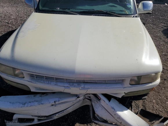 2002 Chevrolet Tahoe LT with VIN 1GNEC13Z72R277702, listed as a Copart auction lot 88243555 with 0 mi miles and Salvage Title. Bid and sale history available at carsss.com. Image 13.
