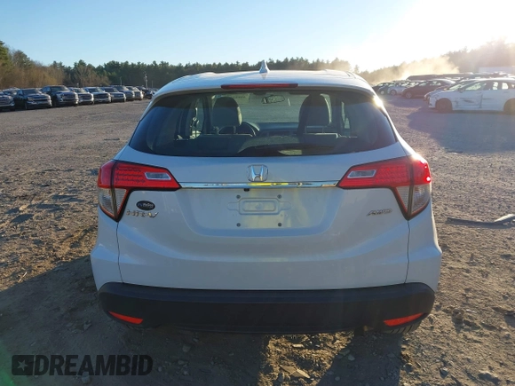 2021 Honda HR-V LX with VIN 3CZRU6H36MM738069, listed as a IAAI auction lot 40893571 with 68,172 mi miles. Bid and sale history available at carsss.com. Image 17.