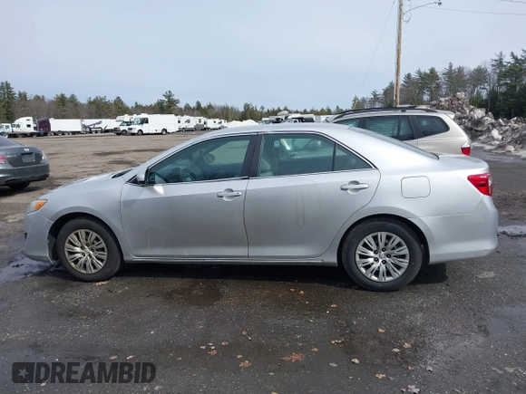 2014 Toyota Camry L with VIN 4T4BF1FK3ER425879, listed as a IAAI auction lot 41772525 with 180,910 mi miles. Bid and sale history available at carsss.com. Image 14.