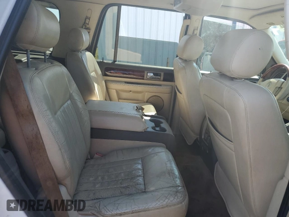 2004 Lincoln Navigator Luxury with VIN 5LMFU27R14LJ16965, listed as a Copart auction lot 67833524 with 256,578 mi miles and Salvage Title. Bid and sale history available at carsss.com. Image 11.