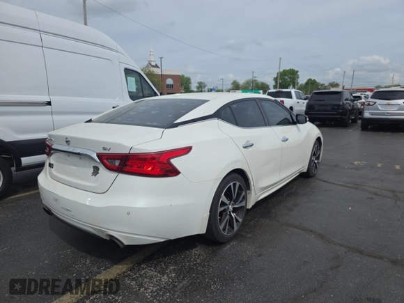 2018 Nissan Maxima SL z VIN 1N4AA6AP2JC371232, wystawiony jako Copart lot #54703405 z przebiegiem 142 447 mil mil oraz Czysty tytuł • Clean title. Historia ofert i sprzedaży dostępna na DreamBid. Obrazek 4.
