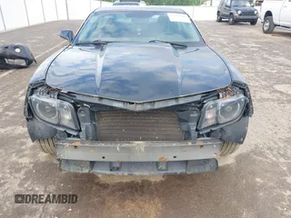 2011 Chevrolet Camaro 2LT z VIN 2G1FC1ED9B9202646, wystawiony jako IAAI lot #42197210 z przebiegiem 177 451 mil mil oraz . Historia ofert i sprzedaży dostępna na DreamBid. Obrazek 6.