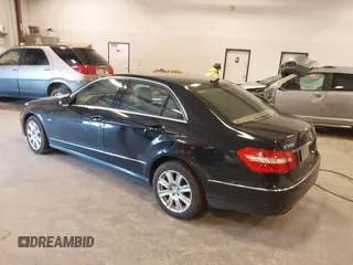 2012 Mercedes-Benz E 350 Luxury z VIN WDDHF8JB5CA563419, wystawiony jako IAAI lot #42184077 z przebiegiem 136 795 mil mil oraz . Historia ofert i sprzedaży dostępna na DreamBid. Obrazek 3.