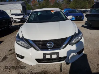 2018 Nissan Altima SV with VIN 1N4AL3AP6JC171415, listed as a Copart auction lot 49228105 with 144,104 mi miles and Clean Title. Bid and sale history available at DreamBid. Image 5.