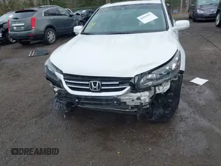 2015 Honda Accord EX-L z VIN 1HGCR2F84FA028254, wystawiony jako IAAI lot #41953811 z przebiegiem 140 902 mil mil oraz . Historia ofert i sprzedaży dostępna na DreamBid. Obrazek 6.