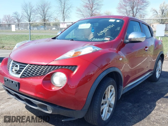 2013 Nissan Juke S with VIN JN8AF5MV5DT210785, listed as a IAAI auction lot 41902951 with 145,799 mi miles. Bid and sale history available at carsss.com. Image 17.