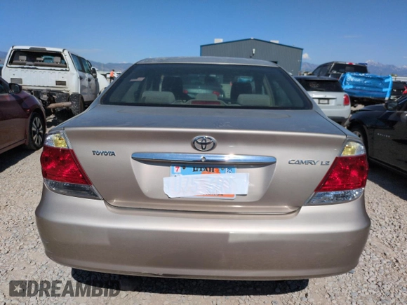2005 Toyota Camry STD z VIN 4T1BE32K45U096575, wystawiony jako Copart lot #59634625 z przebiegiem 195 358 mil mil oraz Szkoda całkowita • Salvage title. Historia ofert i sprzedaży dostępna na DreamBid. Obrazek 6.