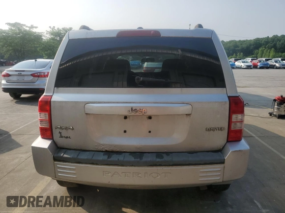 2008 Jeep Patriot Limited with VIN 1J8FF48W78D686169, listed as a Copart auction lot 60756965 with 142,440 mi miles and Clean title. Bid and sale history available at DreamBid. Image 6.