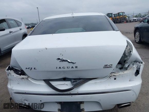 2013 Jaguar XJ Portfolio with VIN SAJWJ2GD3D8V48238, listed as a IAAI auction lot 40435160 with 136,738 mi miles and . Bid and sale history available at DreamBid. Image 16.