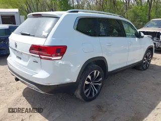 2019 Volkswagen Atlas SEL Premium with VIN 1V2NR2CA4KC612472, listed as a IAAI auction lot 42095556 with 98,397 mi miles and . Bid and sale history available at DreamBid. Image 4.