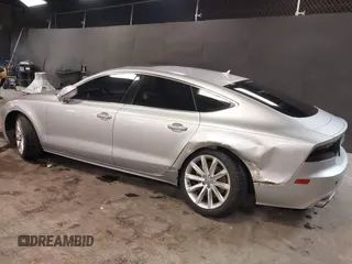 2012 Audi A7 z VIN WAUWGCFC2CN091270, wystawiony jako IAAI lot #41261927 z przebiegiem 109 756 mil mil oraz . Historia ofert i sprzedaży dostępna na DreamBid. Obrazek 6.