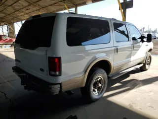 2001 Ford Excursion Limited с VIN 1FMSU43F71EA23909, выставлен на аукционе Copart как лот 49962255 с пробегом 252 585 миль миль и Списание • Salvage title. История ставок и продаж доступна на DreamBid. Изображение 3.
