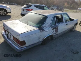 1988 Mercedes-Benz 420 with VIN WDBCA35D7JA373795, listed as a Copart auction lot 79029034 with 161,539 mi miles and Clean Title. Bid and sale history available at carsss.com. Image 3.
