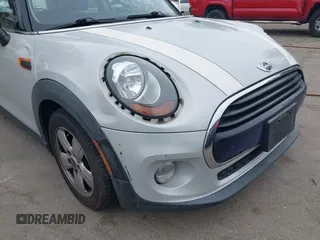 2016 MINI Hardtop with VIN WMWXP5C5XG3B76383, listed as a IAAI auction lot 42087668 with 69,290 mi miles and . Bid and sale history available at DreamBid. Image 12.