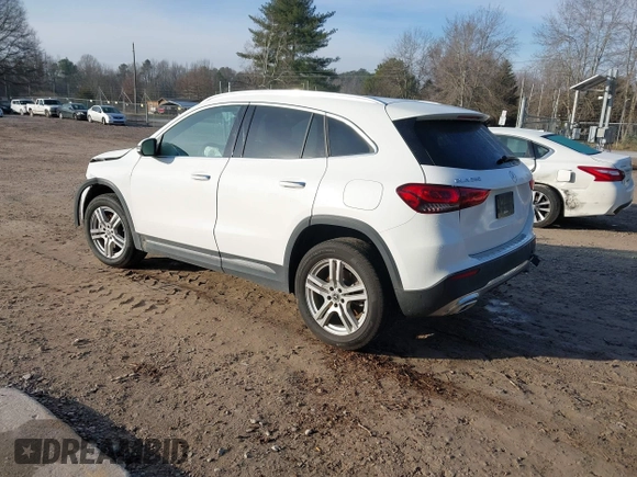 2023 Mercedes-Benz GLA 250 z VIN W1N4N4GB0PJ448110, wystawiony jako IAAI lot #41441057 z przebiegiem 24 693 mil mil oraz . Historia ofert i sprzedaży dostępna na DreamBid. Obrazek 3.