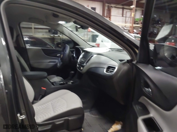 2020 Chevrolet Equinox LS with VIN 3GNAXSEV4LS585766, listed as a IAAI auction lot 41689267 with 88,641 mi miles. Bid and sale history available at carsss.com. Image 5.