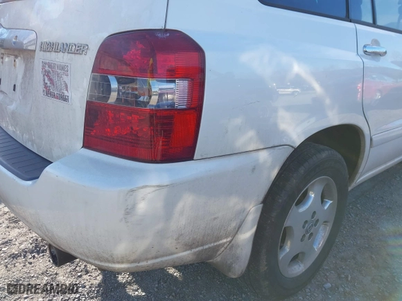 2006 Toyota Highlander with VIN JTEHP21A460181691, listed as a IAAI auction lot 41658694 with 217,517 mi miles. Bid and sale history available at carsss.com. Image 13.