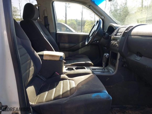 2006 Nissan Pathfinder SE with VIN 5N1AR18U86C626339, listed as a IAAI auction lot 41935935 with 356,508 mi miles. Bid and sale history available at carsss.com. Image 5.
