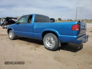 2001 GMC Sonoma SLS w/1SF Pkg with VIN 1GTCS195718156860, listed as a Copart auction lot 52531395 with Not Provided miles and Clean Title. Bid and sale history available at carsss.com. Image 2.