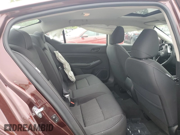 2024 Nissan Altima 2.5 SV with VIN 1N4BL4DWXRN352479, listed as a Copart auction lot 52413534 with 960 mi miles and Salvage Title. Bid and sale history available at carsss.com. Image 10.