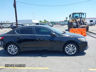 2017 Acura ILX Premium z VIN 19UDE2F73HA007955, wystawiony jako IAAI lot #42283491 z przebiegiem 110 686 mil mil oraz . Historia ofert i sprzedaży dostępna na DreamBid. Obrazek 13.